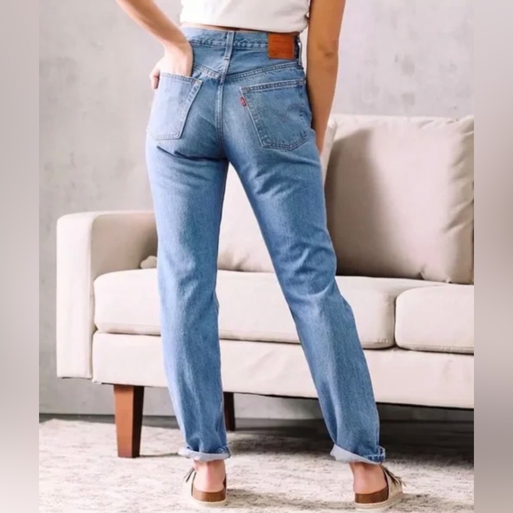 Levi's® Premium 501® ORIGINAL FIT WOMEN'S JEAN - Picture 3 of 4